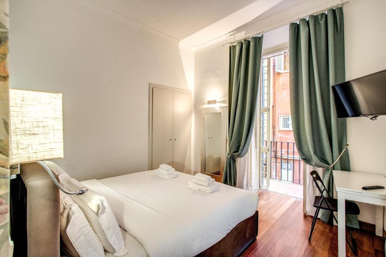 Bernini Near The Trevi Fountain - 4 Bedroom Roma